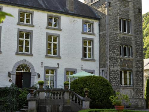  Modern Apartment near Lake in Aywaille, Unterkunft in Aywaille