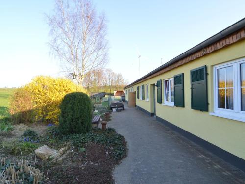 Apartment in M rsdorf with terrace - Mörsdorf