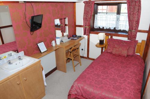 Hogs Head Hotel - main image
