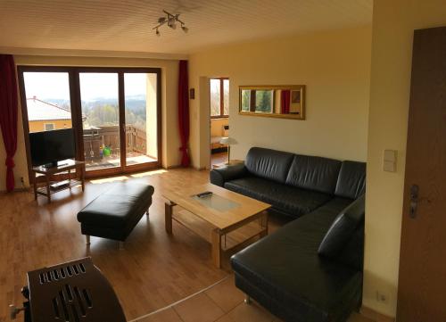 Apartment with Mountain View