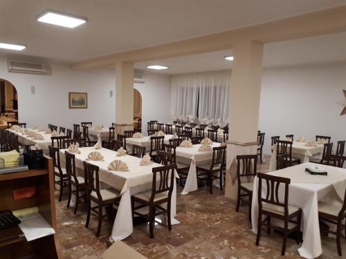  La Collinetta sas in Montazzoli