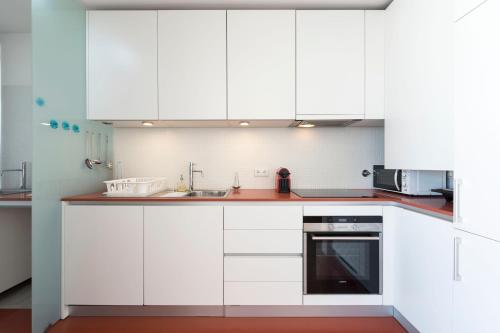 LovelyStay - Casas Brancas - Modern Apartment with Balcony & free private parking, Porto (fotografie 5)