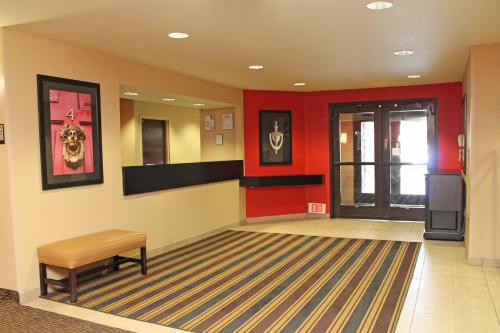 Lobby, Extended Stay America Suites - Los Angeles - Chino Valley in Chino (CA)
