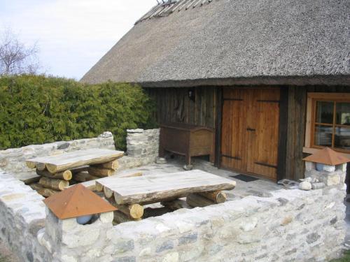Iekārtas, Aadu Holiday Farm in Suure-Rootsi