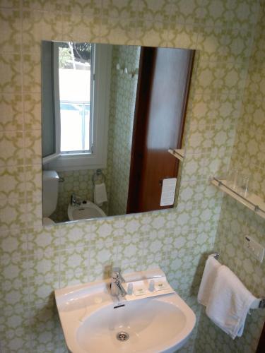 Hotel Roca - image 7