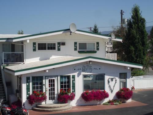 Empire Motel - Accommodation - Penticton