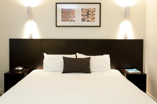 Causeway 353 Hotel Room Type - Deluxe Double Room with Spa Bath Causeway 353 Hotel Room Type - Deluxe Double Room with Spa Bath