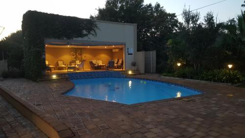 Acacia Lodge - image 2