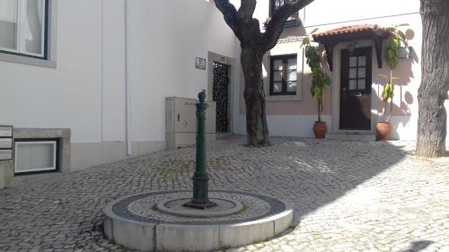  Courtyard House - Sun, Barbecue, Beach in Sesimbra