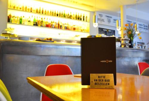 Restaurant, Gasthaus zum Guten Gluck in Zürich