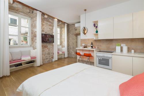  That place studio apartment in Trogir
