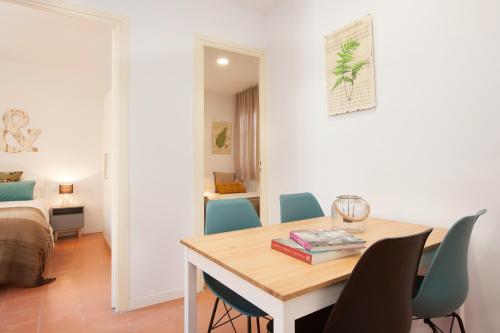 Click&Flat Europa Fira Apartments - image 3