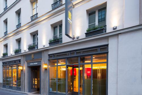 Entrance, Hotel Baume in Quartier Saint-Germain-des-Prés - Luxembourg