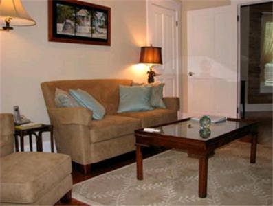 Ambrosia Key West Ideally located in the Key West area, Ambrosia Key West promises a relaxing and wonderful visit. The property has everything you need for a comfortable stay. Service-minded staff will welcome and guid