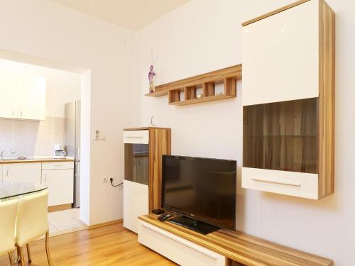  Apartment Eline in Medulin