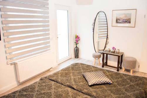 MY Messe & Business Home - Refrath - image 12