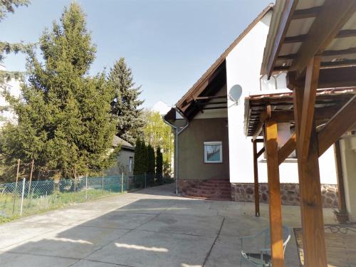 Facilities, Eva Vendeghaz in Kaposvar