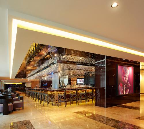 Bar, Megapolis Hotel Panama in Panama-Stadt
