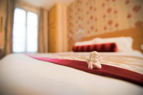 Romance Malesherbes by Patrick Hayat - image 5