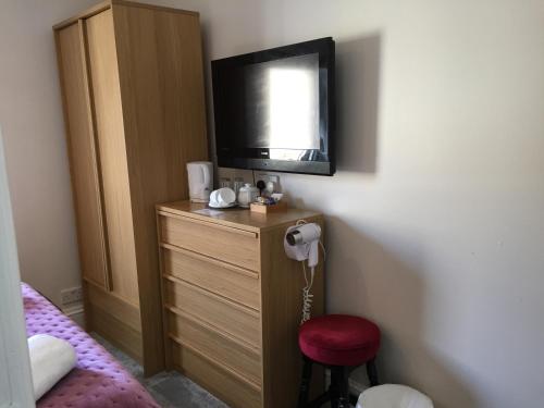 Compact Double image 10