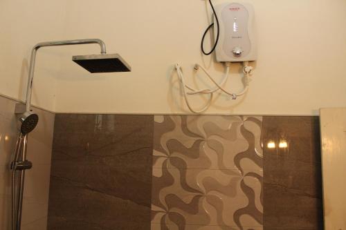 Deluxe Double Room (2 Adults + 1 Child) image 6