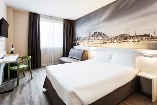 B&B HOTEL Alicante Room Type - Superior Double Room