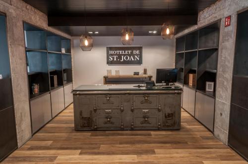 Létesítmények, Hotelet de Sant joan in Szentjohanna De Les Abadesses
