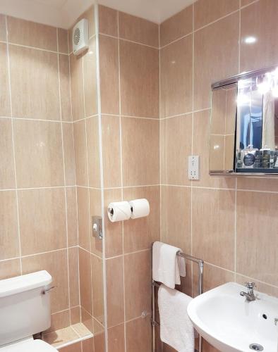 Standard Single Room image 7