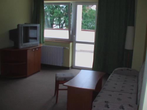 Hotel Seasons - image 11
