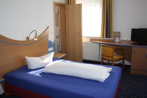 1 twin bed