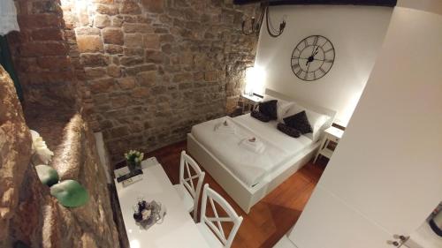 Center of Split, Split