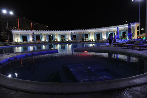 Phoenicia Royal Hotel - image 10