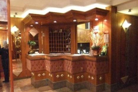 Hotel Vela - image 14