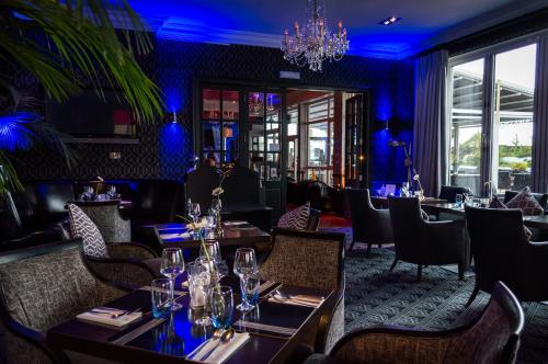 Cumberland Hotel - OCEANA COLLECTION - image 2