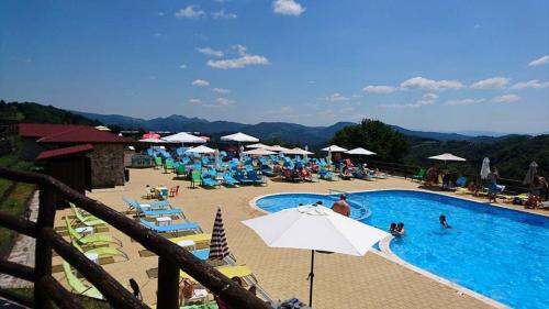 bazen, Panorama Family Hotel in Presoka
