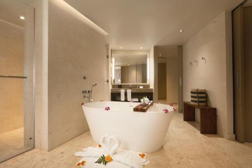 Bany, Hyatt Ziva Rose Hall All Inclusive in Montego Bay