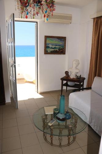 Ocean Bay in Viannos