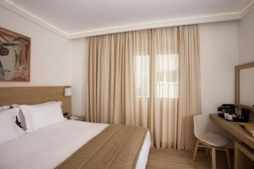 Golden Age Athens Hotel - image 4