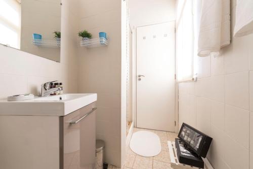 波尔图 BmyGuest - Santa Catarina Light Apartment 2星级 单人房 套房