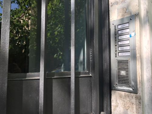 Sensation House - image 5