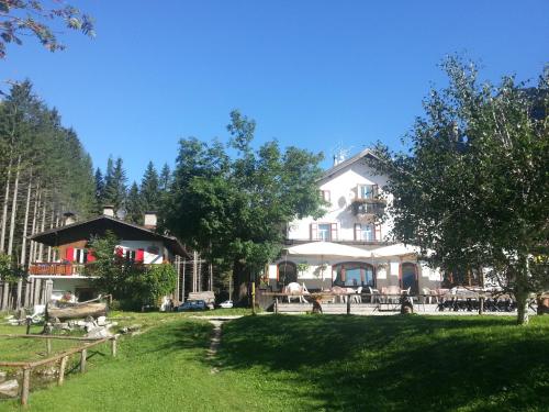 Hotel Fiames 5
