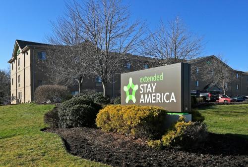 . Extended Stay America Suites - Cleveland - Great Northern Mall