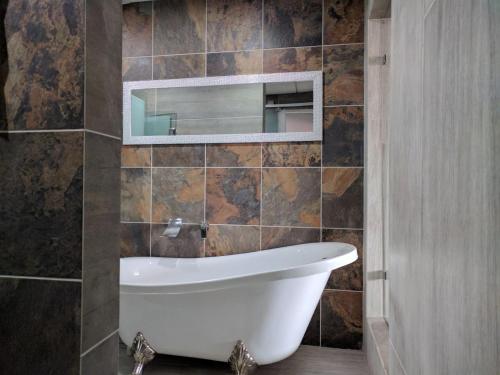 Badezimmer, Hotel Aeropuerto in Toluca