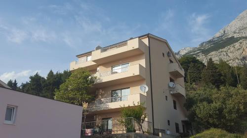  Apartman Rita, Pension in Makarska