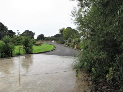 สวน, Cruz Inn in เฟียเธอร์สตัน