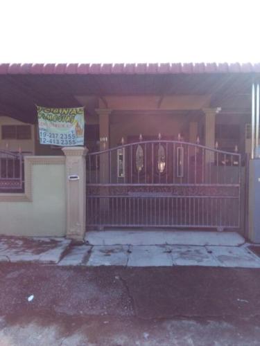 B&B Alor Setar - Deenaz Utara Homestay - Bed and Breakfast Alor Setar