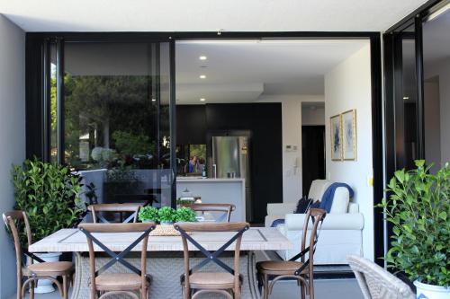 

Briz Stays - Wolseley Street