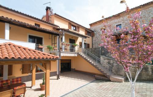  Apartment Gino, Pension in Rovinjsko Selo