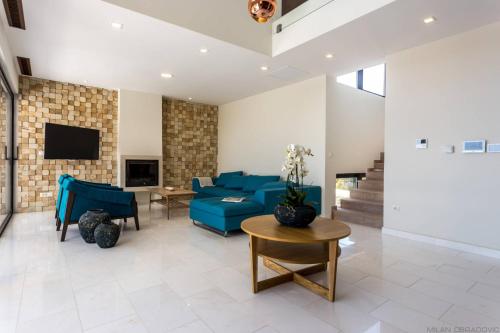 White Olive Villa - image 10