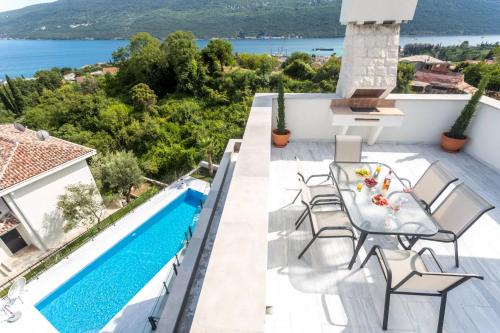 White Olive Villa - image 4